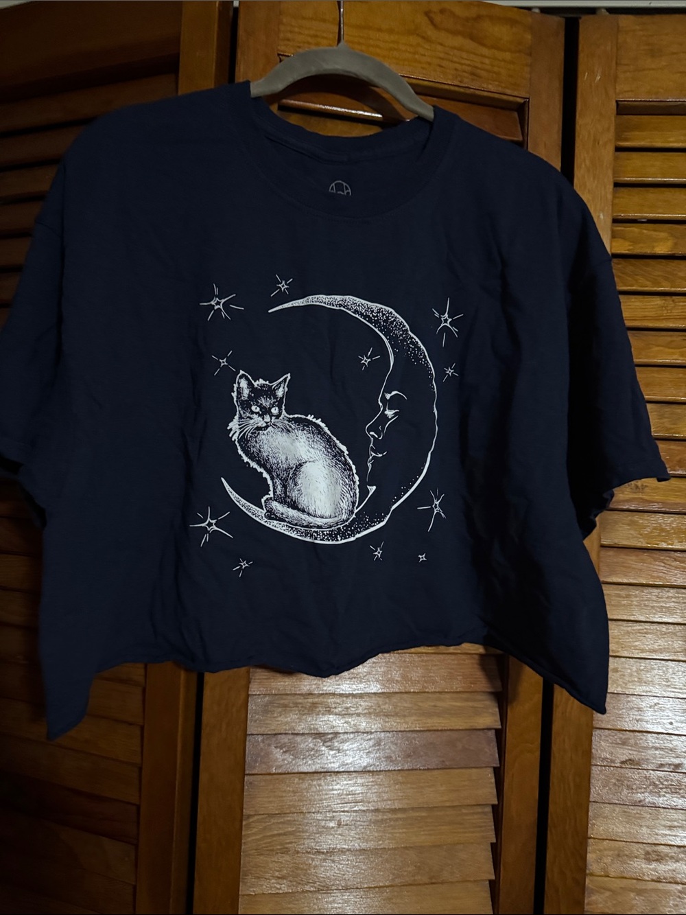 Navy Cropped Tee with White Cat & Moon Graphic